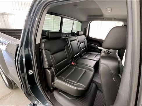 Used 2018 Chevrolet Silverado 1500 LTZ Z71 w/ LTZ Plus Package AWD/4WD image 18