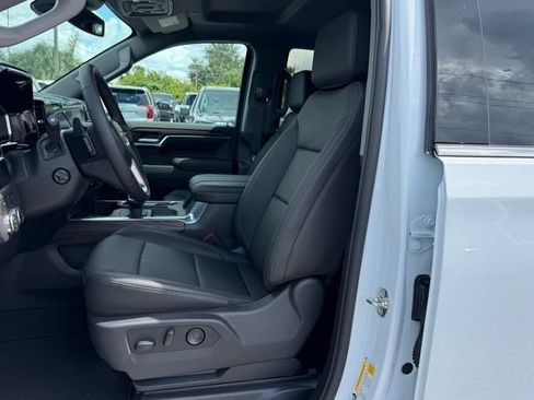 New 2026 GMC Sierra 1500 SLT w/ SLT Convenience Package AWD/4WD image 12