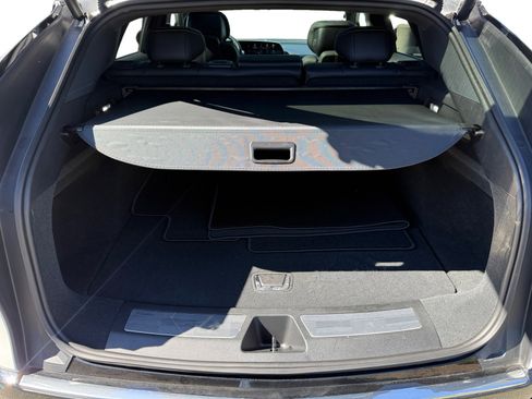 Used 2024 Cadillac Lyriq Luxury image 17