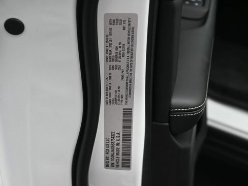 New 2025 Jeep Grand Cherokee L Laredo w/ Luxury Tech Group I image 19