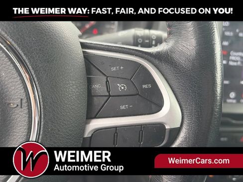 Used 2019 Jeep Renegade Trailhawk AWD/4WD image 15