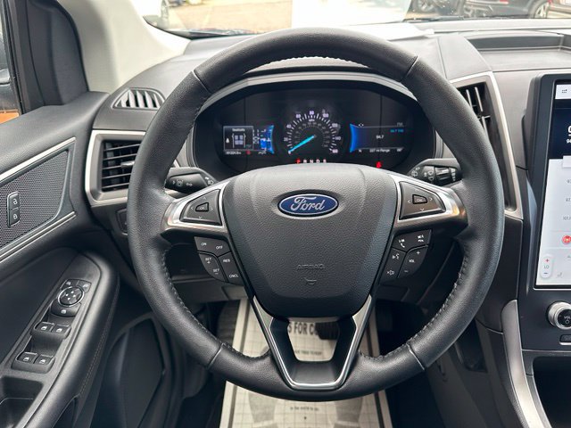 Used 2022 Ford Edge SEL AWD/4WD image 16
