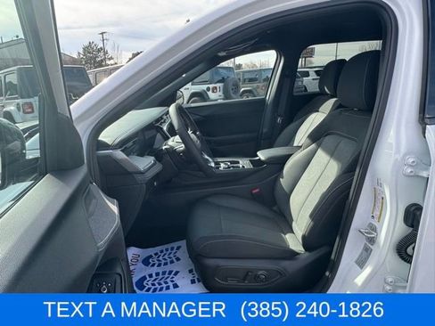 New 2026 Jeep Cherokee Laredo image 9