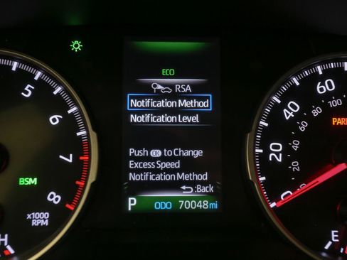 Used 2020 Toyota RAV4 XLE AWD/4WD image 38