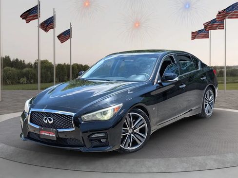 Used 2014 INFINITI Q50 w/ Deluxe Touring Package RWD image 3