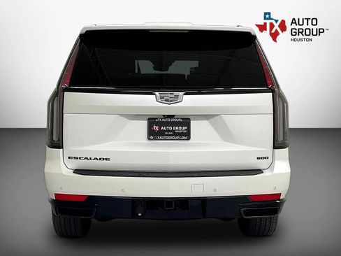 Used 2024 Cadillac Escalade Sport Platinum w/ LPO, ONYX Package AWD/4WD image 8