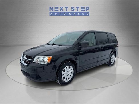 Used 2016 Dodge Grand Caravan SE w/ Quick Order Package 29E SE image 3