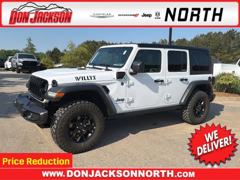 Used 2025 Jeep Wrangler Willys AWD/4WD image 1