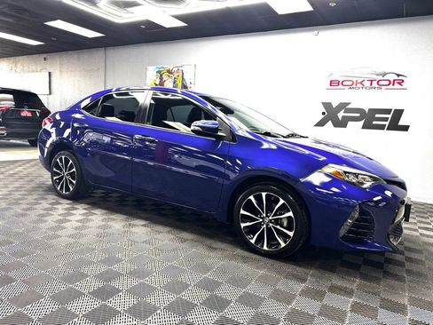 Used 2018 Toyota Corolla SE w/ Body Protection Package FWD image 2