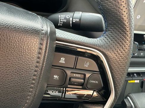 Used 2023 Toyota Tundra Platinum image 40