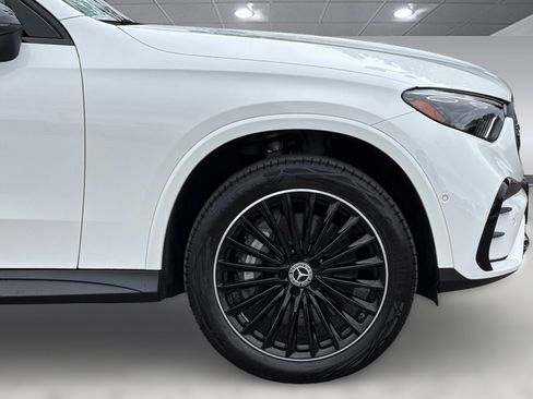 Used 2023 Mercedes-Benz GLC 300 4MATIC image 37
