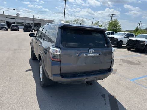 Used 2015 Toyota 4Runner SR5 image 18