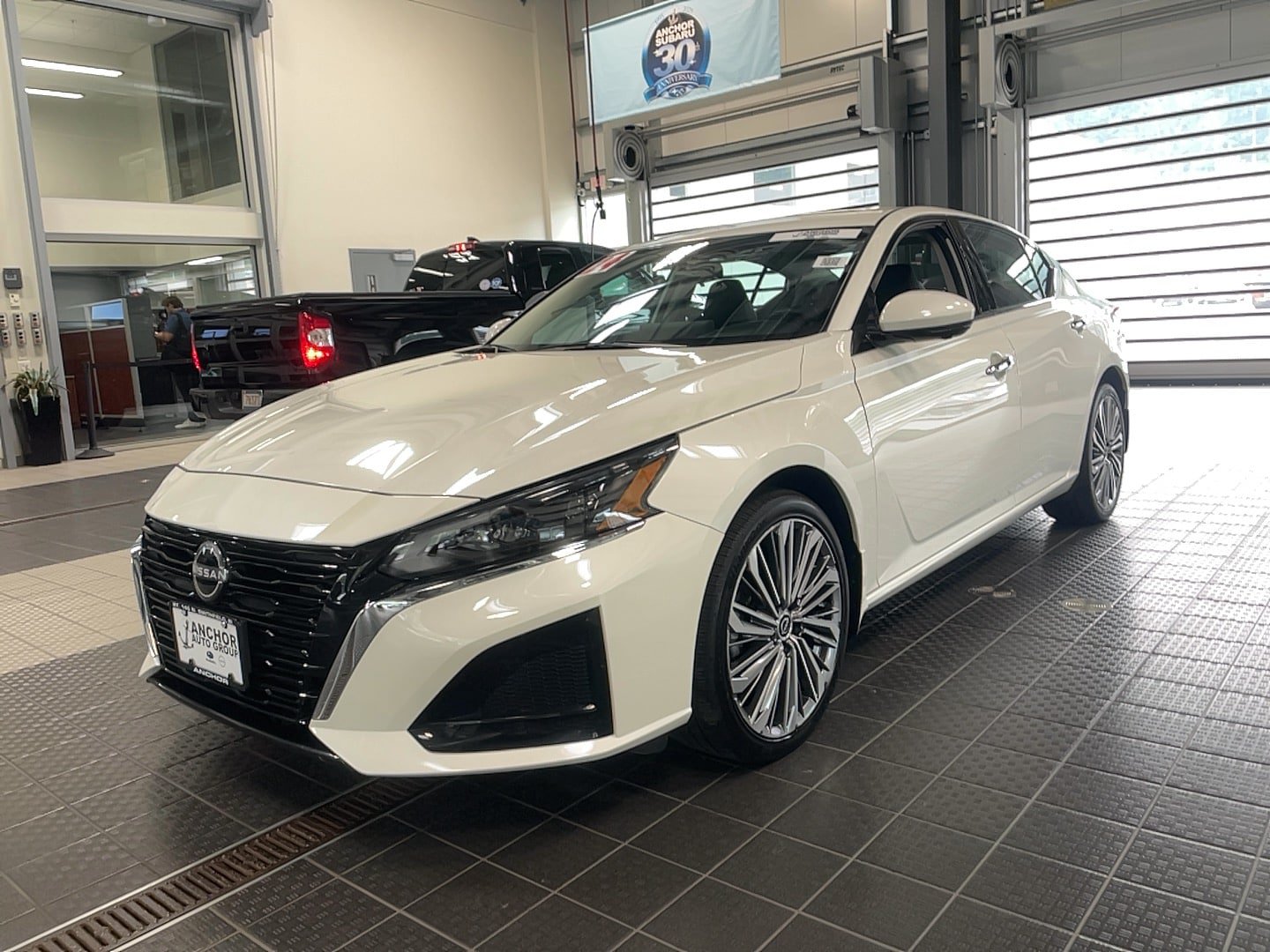 Used 2024 Nissan Altima 2.5 SL AWD/4WD image 3