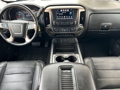 Used 2018 GMC Sierra 1500 Denali RWD image 13