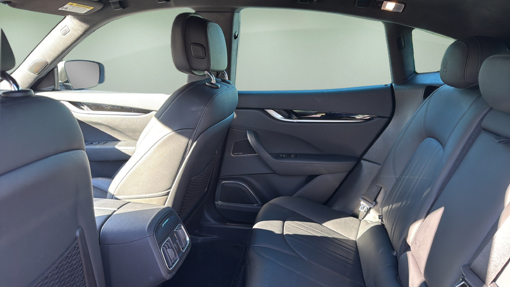Certified 2023 Maserati Levante GT AWD/4WD image 28