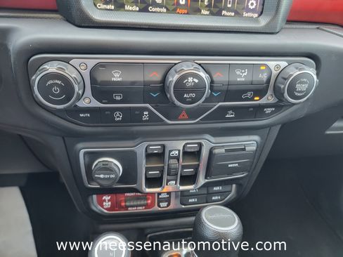 Used 2023 Jeep Gladiator Rubicon w/ LED Lighting Group image 24