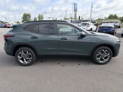 New 2026 Chevrolet Trax LT FWD image 15