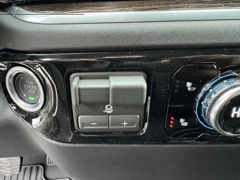 New 2026 GMC Sierra 1500 Elevation image 15