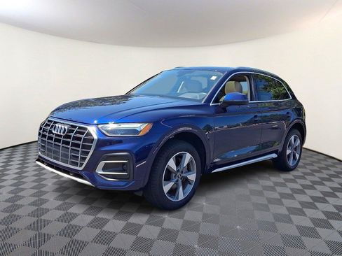 Used 2023 Audi Q5 2.0T Premium w/ Convenience Package AWD/4WD image 3