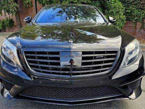 Used 2015 Mercedes-Benz S 63 AMG 4MATIC Sedan image 2