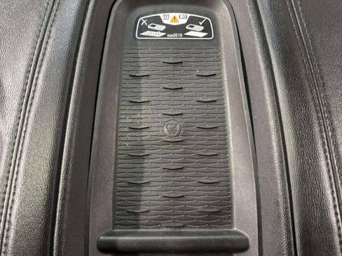 Used 2017 Cadillac Escalade Premium Luxury image 37