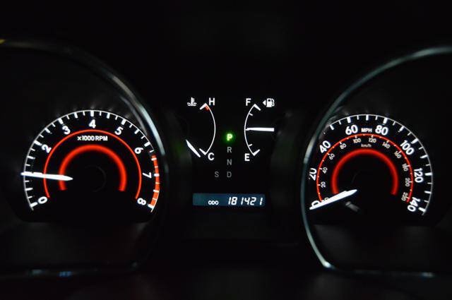Used 2010 Toyota Highlander SE AWD/4WD image 19