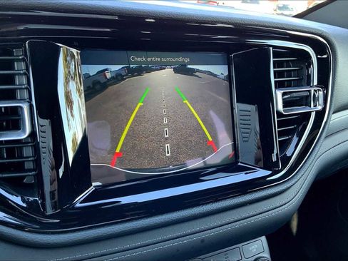 Used 2024 Dodge Durango SXT w/ 3rd Row Seating Group image 50