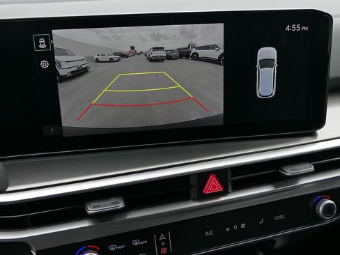 New 2026 Kia Sorento S FWD image 44