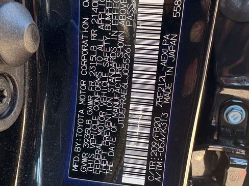 Used 2020 Toyota Corolla LE image 19