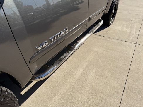 Used 2012 Nissan Titan SV image 12