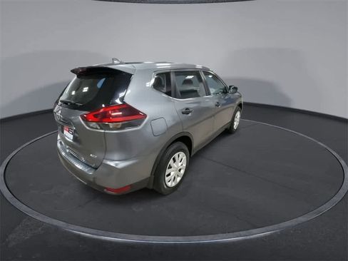 Used 2018 Nissan Rogue S image 8