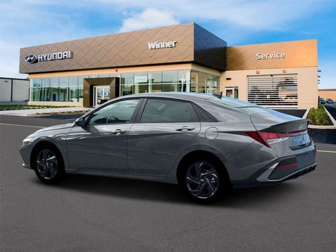 New 2026 Hyundai Elantra Sport FWD image 23