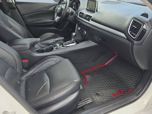 Used 2015 MAZDA MAZDA3 s Grand Touring w/ Technology Package FWD image 34