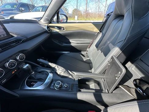 Used 2023 MAZDA MX-5 Miata Grand Touring w/ Weather Package image 25