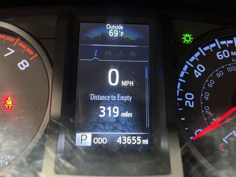 Used 2023 Toyota Tacoma SR image 20