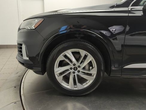 Used 2023 Audi Q7 3.0T Premium Plus w/ Premium Plus Package AWD/4WD image 3