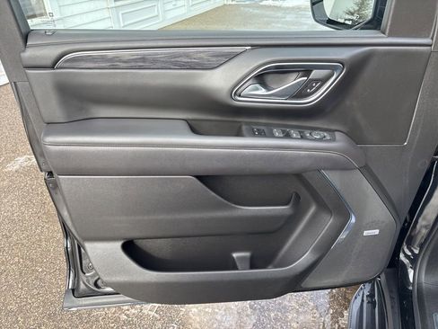 Used 2022 GMC Yukon XL SLT image 19