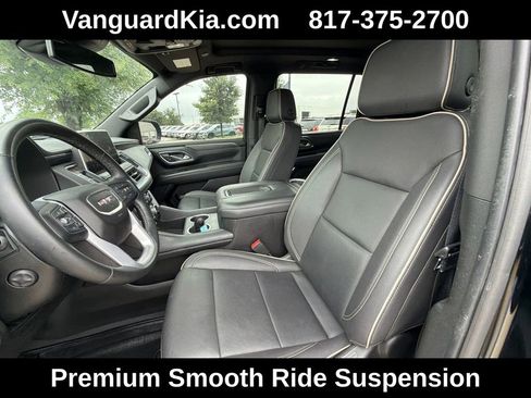 Used 2023 GMC Yukon XL SLT w/ SLT Luxury Package RWD image 15