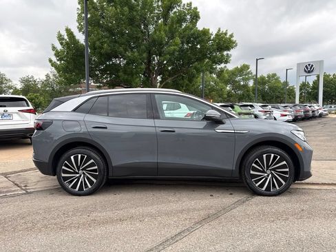 Certified 2023 Volkswagen ID.4 Pro S Plus AWD/4WD image 7