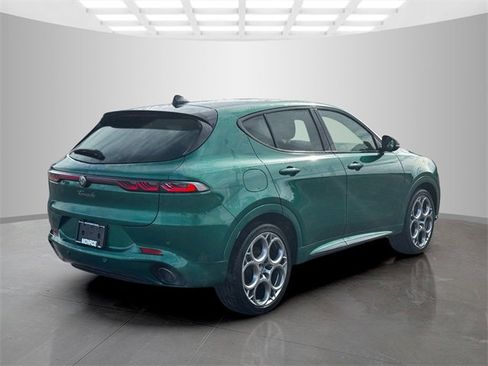 Used 2025 Alfa Romeo Tonale Tributo Italiano image 7
