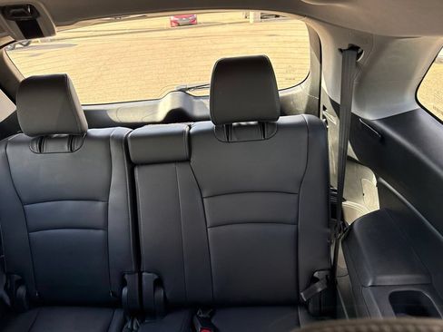 Used 2022 Honda Pilot Special Edition image 13