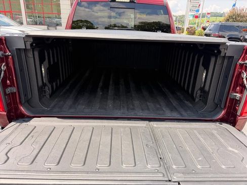 Used 2025 RAM 1500 Limited AWD/4WD image 24