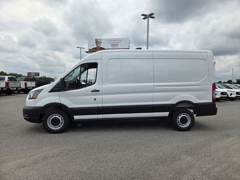 New 2026 Ford Transit 250 148 Medium Roof RWD image 4