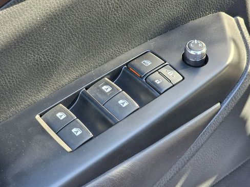 Used 2016 Toyota Highlander Limited image 26