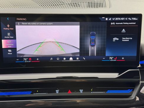 Used 2026 BMW 530i w/ M Sport Package image 31