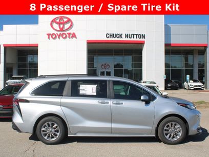 Used 2025 Toyota Sienna LE
