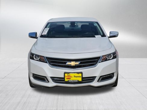 Used 2018 Chevrolet Impala Premier FWD image 2