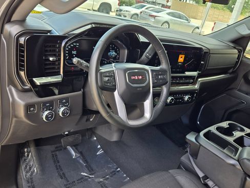 Certified 2024 GMC Sierra 1500 Elevation AWD/4WD image 10