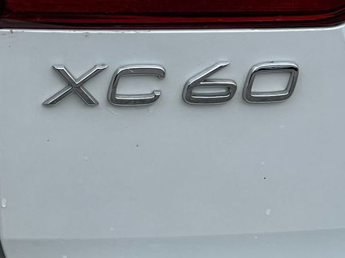 Used 2023 Volvo XC60 T8 Ultimate AWD/4WD image 14