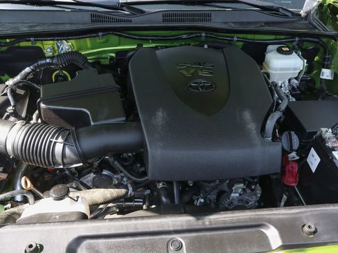 Used 2022 Toyota Tacoma TRD Pro AWD/4WD image 13